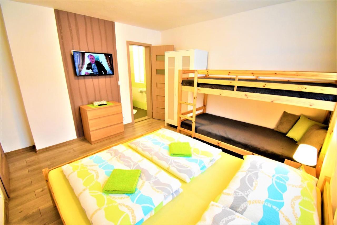 Hotel Penzion Privat Siesta Liptovský Mikuláš Exteriér fotografie